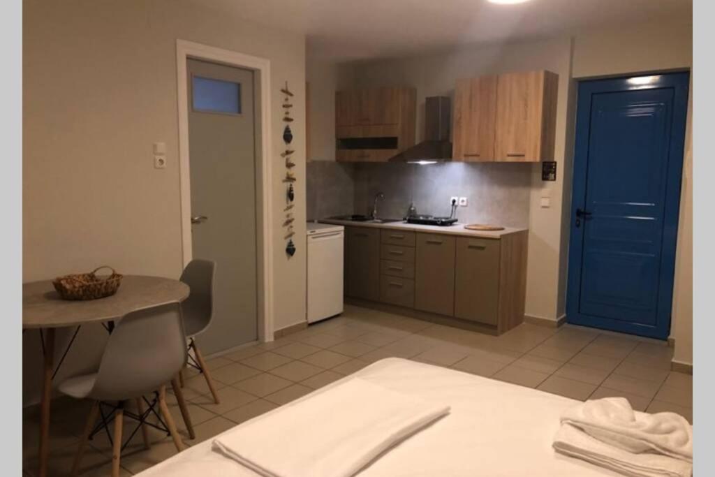 Hersonissos Centre Small Apartment Ngoại thất bức ảnh