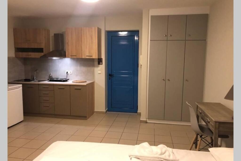 Hersonissos Centre Small Apartment Ngoại thất bức ảnh