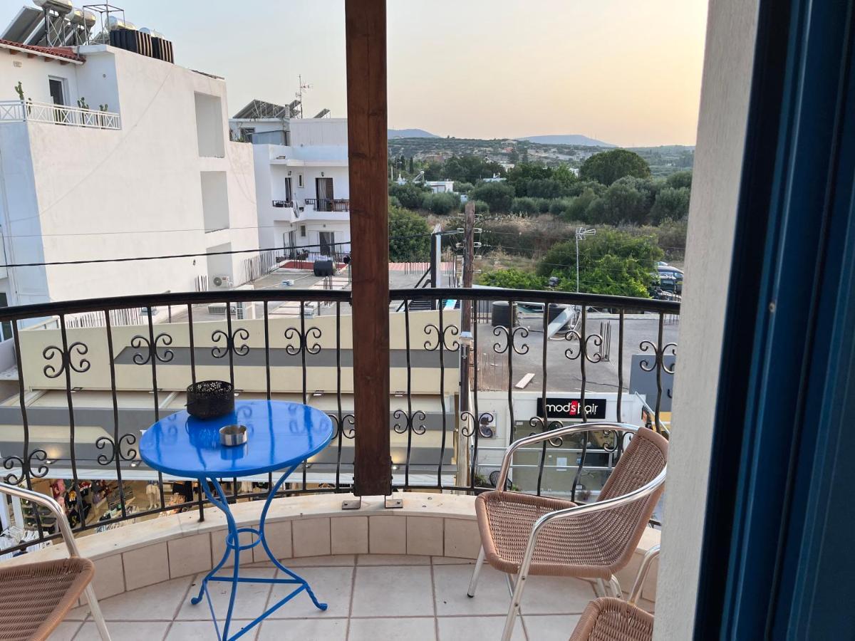 Hersonissos Centre Small Apartment Ngoại thất bức ảnh