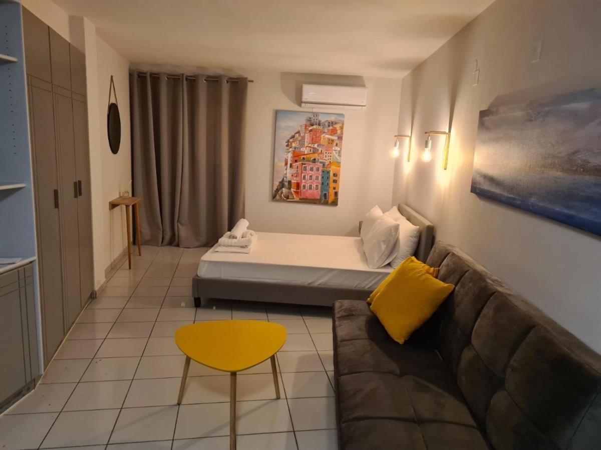 Hersonissos Centre Small Apartment Ngoại thất bức ảnh